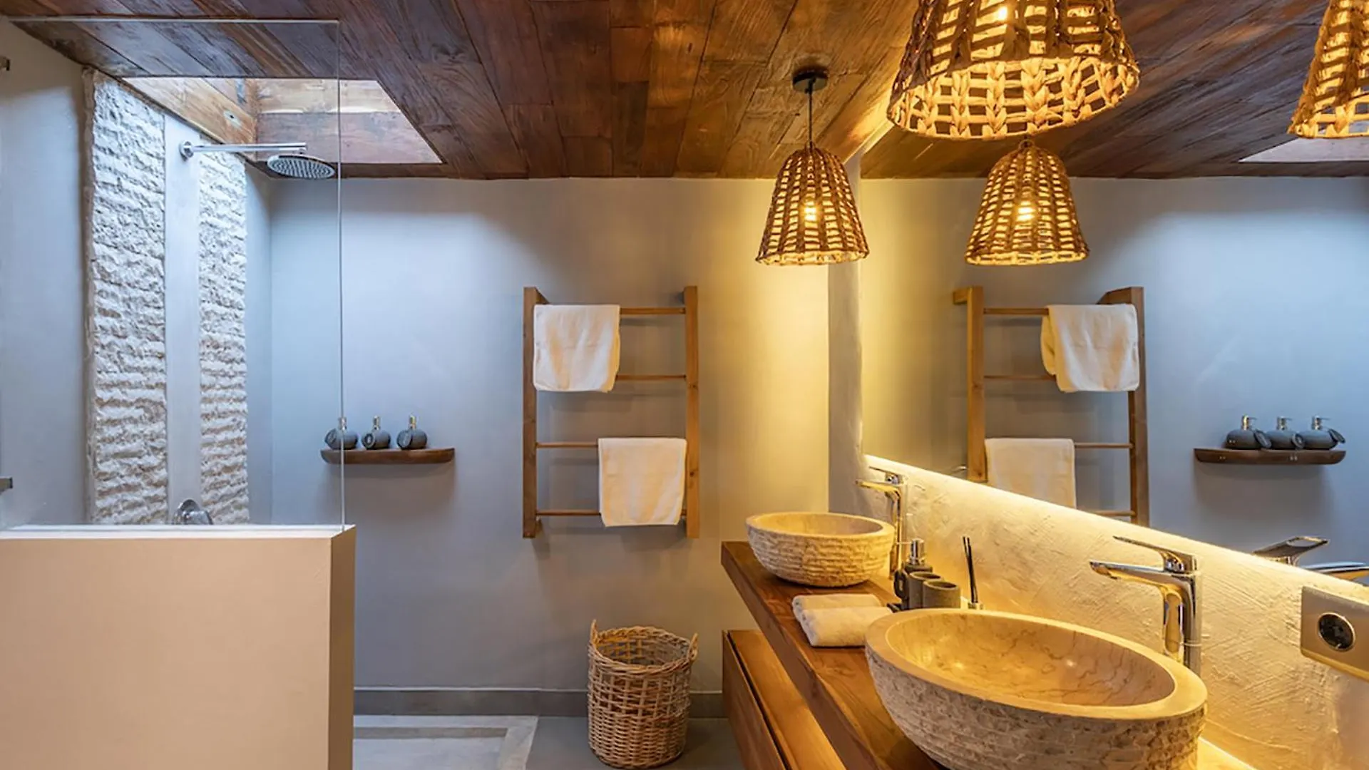 Villa Sebelah By Optimum Bali Villas Seminyak