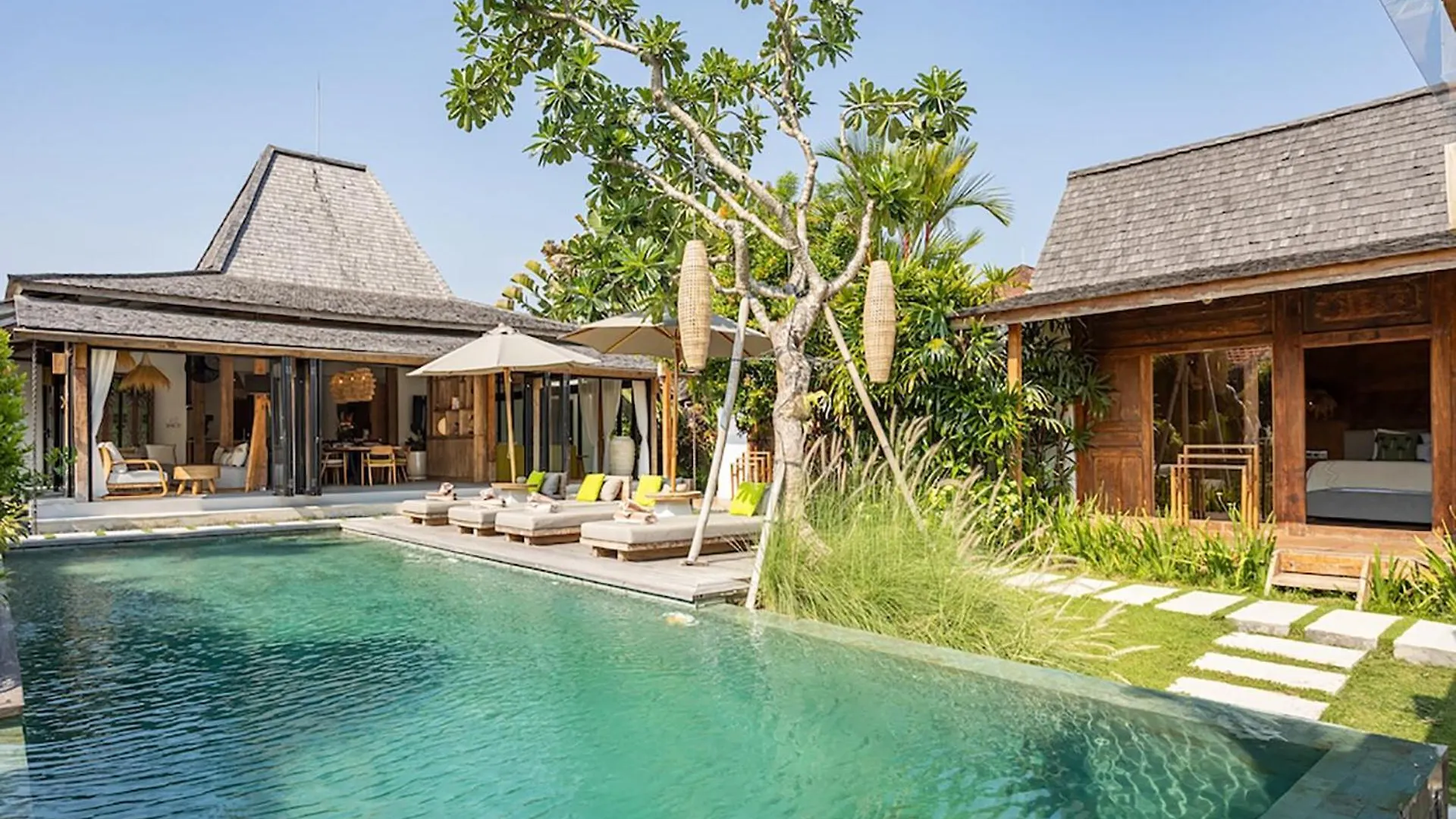 Villa Sebelah By Optimum Bali Villas Seminyak  Seminyak (Bali)