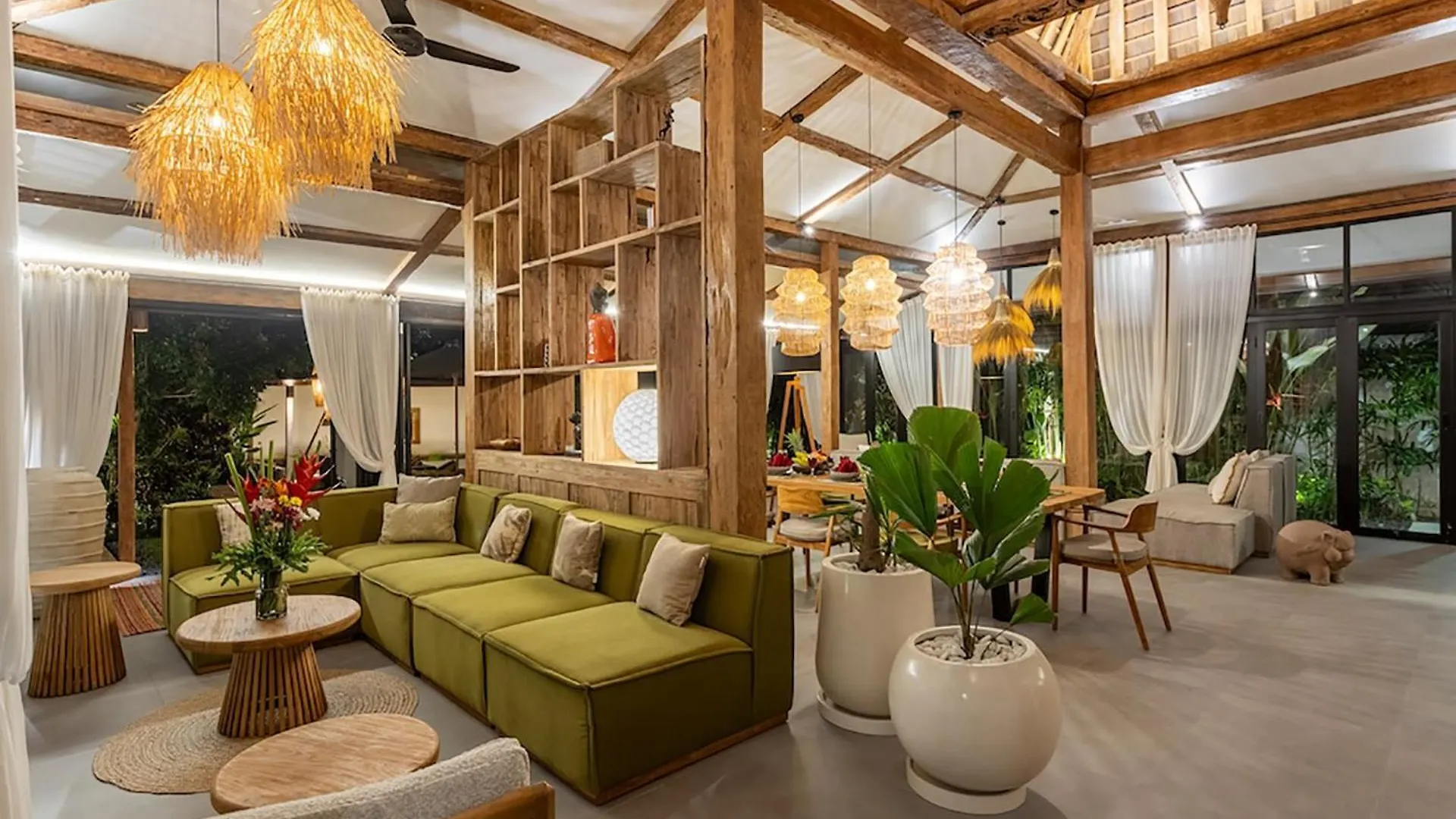 Villa Sebelah By Optimum Bali Villas Seminyak